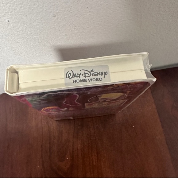 Disney Masterpiece Collection Snow White And The Seven Dwarfs (VHS) NEW IN BOX - Picture 4 of 9